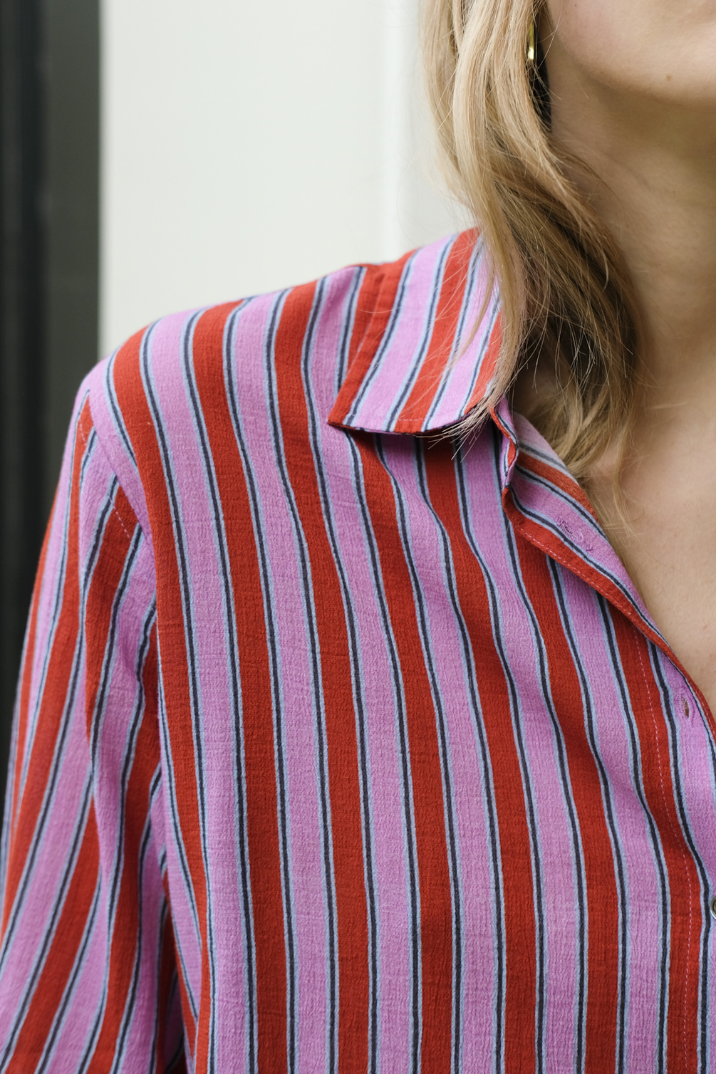 xirena beau shirt berry stripe
